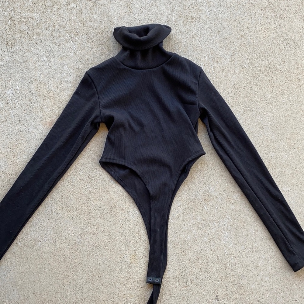Long sleeve turtle neck